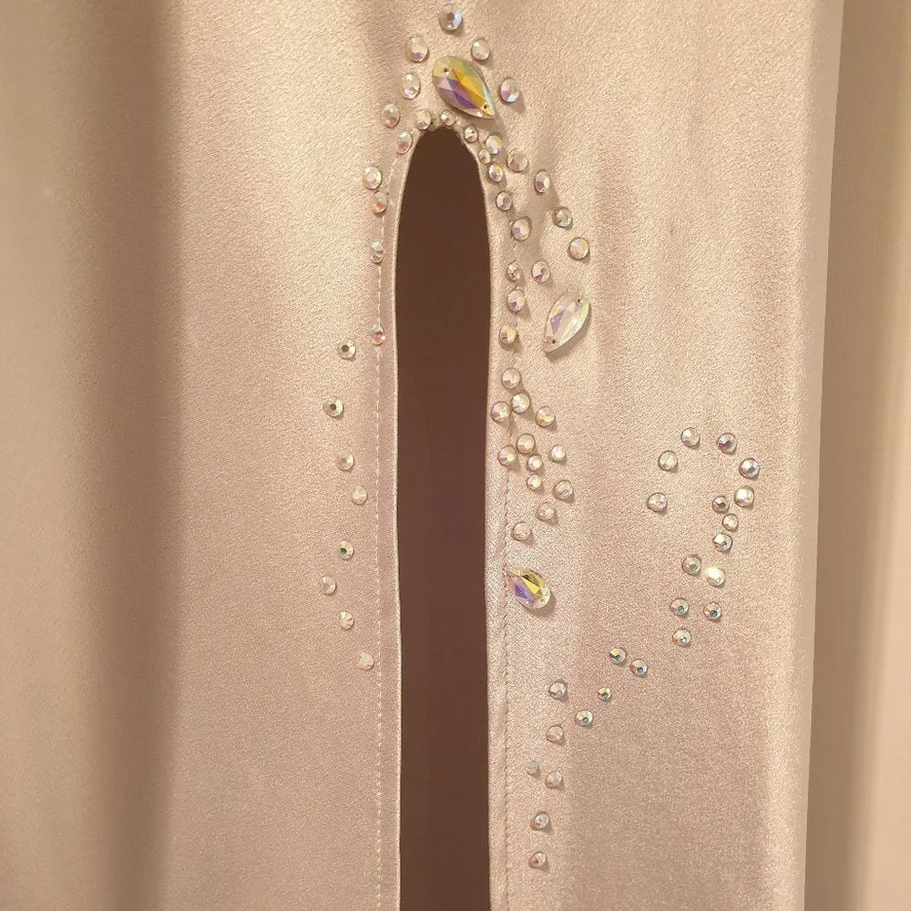 Matthew Eager in shimmery pale green - Size 8 - Picture 5 of 11